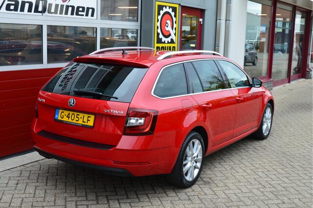 Skoda OCTAVIA Combi 1.0 TSI Greentech Business Edition Plus O.a: Canton, Stoelverw, Clima, Navi, Carplay, Etc. All-in prijs!