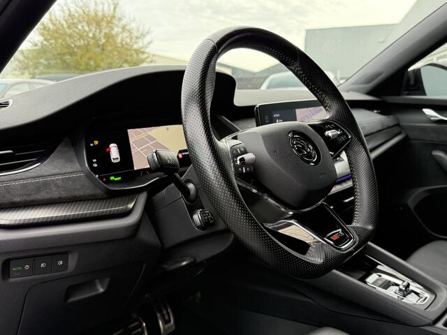 Skoda OCTAVIA Combi BWJ 2022 1.4 245 PK TSI RS iV PHEV Business AUTOMAAT | VERST. STOELEN | STOEL + STUURVERW. | NAVI | CLIMA | ADAPTIVE CRUISE | FULL LED | HALF LEDER | SPORTSTOELEN | ELEKTR. ACHTERKLEP | CAMERA | APPLE CARPLAY | ANDROID AUTO | LMV