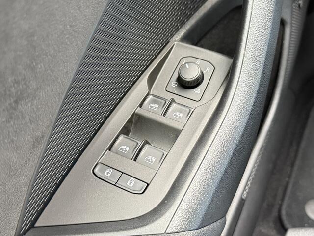 Skoda OCTAVIA Combi BWJ 2022 1.4 245 PK TSI RS iV PHEV Business AUTOMAAT | VERST. STOELEN | STOEL + STUURVERW. | NAVI | CLIMA | ADAPTIVE CRUISE | FULL LED | HALF LEDER | SPORTSTOELEN | ELEKTR. ACHTERKLEP | CAMERA | APPLE CARPLAY | ANDROID AUTO | LMV