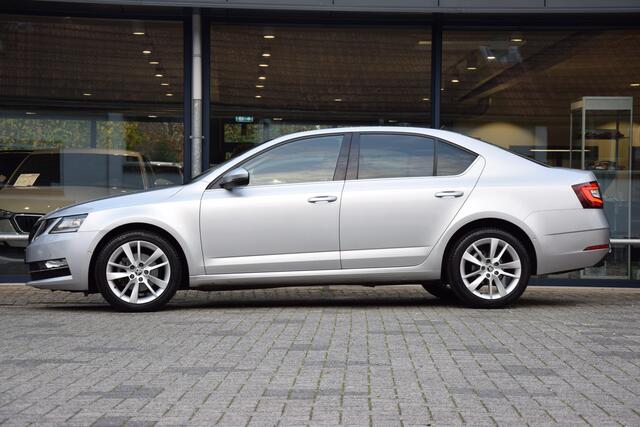 Skoda OCTAVIA 1.0 TSI Style Business | Org. NL | BOVAG Garantie | Trekhaak | Adaptive Cruise Control | Camera | Stoelverwarming | Elektrische Voorstoelen | Full LED | Dodehoekdetectie |