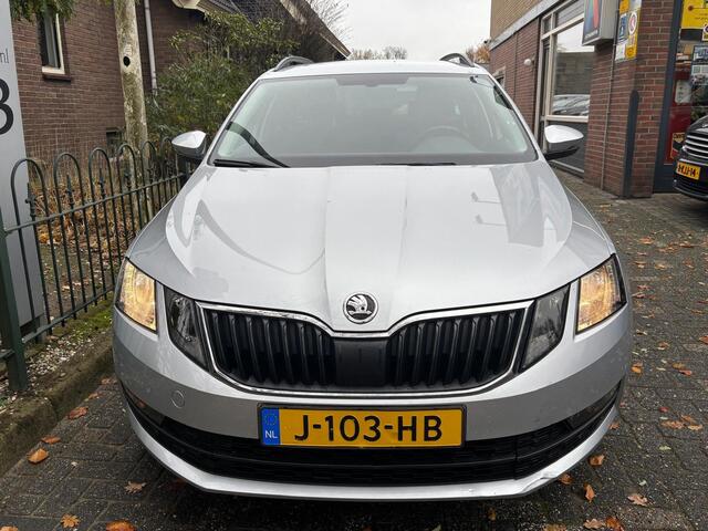 Skoda OCTAVIA Combi 1.5 TSI Greentech Business Edition