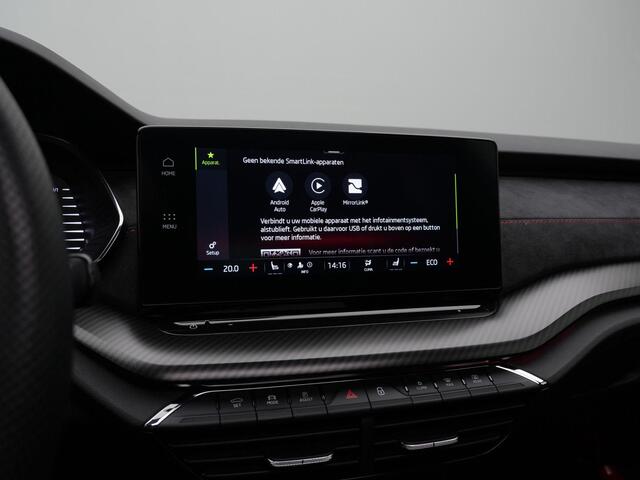 Skoda OCTAVIA Combi 1.4 TSI RS iV 245 pk DSG PHEV Business | Panoramadak | Canton | Adaptief onderstel | Matrix LED | Achteruitrijcamera | Stoelverwarming