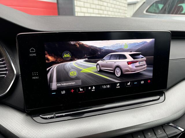 Skoda OCTAVIA Combi 1.0 TSI Business Edition TREKHAAK / FULL LED / CARPLAY / STOELVERW / NAVI / CLIMA / PDC / NL-AUTO