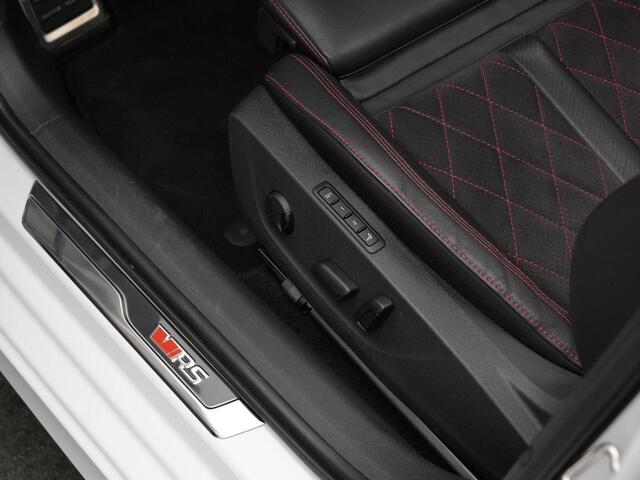 Skoda OCTAVIA Combi 1.4 TSI RS iV 245 pk DSG PHEV Business | Panoramadak | Geheugen-/massagestoelen | Leder/alcantara | Canton | Head-up display