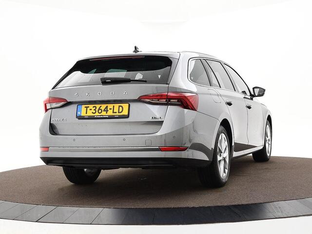 Skoda OCTAVIA Combi 1.0 e-TSI 110pk DSG Business Edition Plus · Apple/Android Car Play · Navigatie · Dodehoek Detectie · Elek. Achterklep · P-Sensoren · Getint Glas · 17'' Inch · Garantie t/m 27-07-2027 of 100.000km