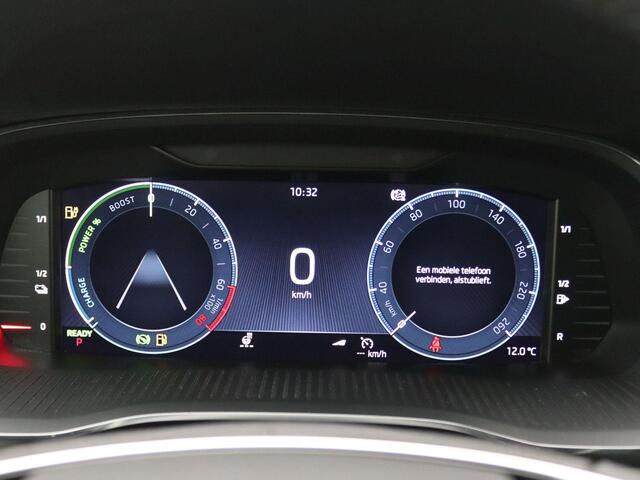 Skoda OCTAVIA Combi 1.4 TSI iV PHEV Business Edition 204PK DSG SOH 92%, Matrix LED-Verlichting, Achteruitrijcamera, Navi via Apple Carplay/Android Auto, Stoel-Stuurverwarming, Voorruitverwarming, Cruise Controle, 17" LM Velgen