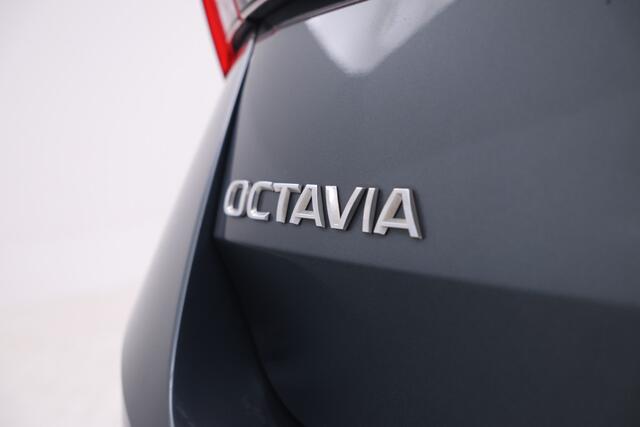 Skoda OCTAVIA Combi 1.0 TSI Business Edition Plus Trekhaak, Digital Dash, Airco.