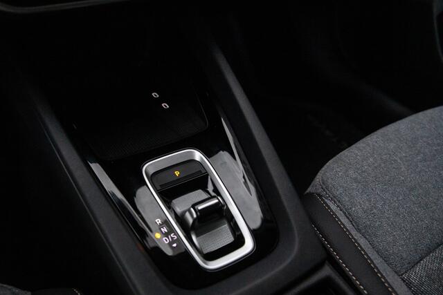 Skoda OCTAVIA Combi 1.5 TSI MHEV Business Edition Plus , Adap. cruise, Trekhaak, Sfeerverlichting,