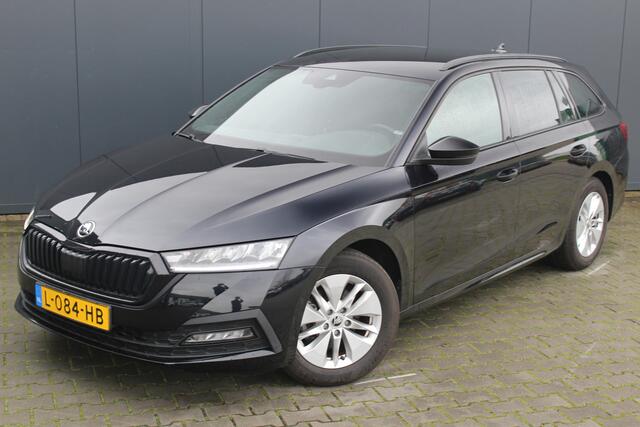 Skoda OCTAVIA Combi 1.0 TSI Sport Business | incl. 12 maanden garantie | Navigatie | Cruise | Virtual cockpit | DAB+ radio | Apple carplay | Lane assist | Zwarte hemel bekleding | Sportstoelen | LED koplampen | Sfeerverlichting |