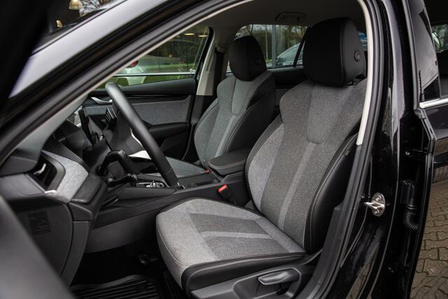 Skoda OCTAVIA Combi 1.5 TSI MHEV Business Edition Plus , Trekhaak, Adap. cruise,