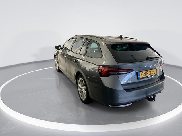 Skoda OCTAVIA Combi 1.5 TSI 115pk DSG MHEV Business Edition Plus · Camera · Apple/Android Car Play · Elek. Trekhaak · P-Sensoren · Elek. Achterklep · Keyless · 17'' Inch · Garantie t/m 29-09-2028 of 100.000km