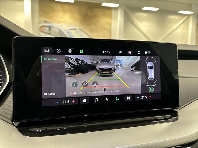 Skoda OCTAVIA Combi 1.5 TSI 115pk DSG MHEV Business Edition · Camera · Apple/Android Car Play · Elek. Trekhaak · P-Sensoren · Elek. Achterklep · Keyless · 17'' Inch · Garantie t/m 29-09-2028 of 100.000km