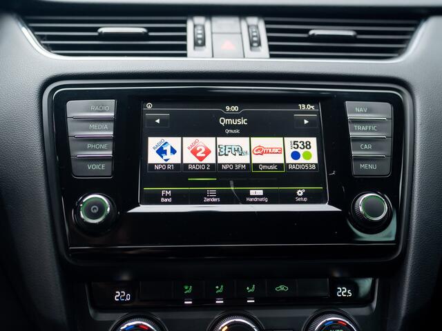 Skoda OCTAVIA Combi 1.2 TSI Greentech Ambition Businessline | Trekhaak | Navi | Prijs Rijklaar!!