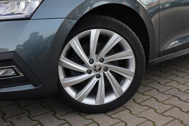 Skoda OCTAVIA Combi 1.4 TSI iV PHEV Business Edition Plus | Trekhaak | ACC | Camera |