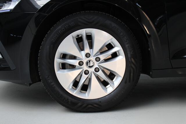 Skoda OCTAVIA Combi 1.0 e-TSI Business Edition DSG Navigatie | Lichtmetalen Velgen | Cruise Control | All Season banden