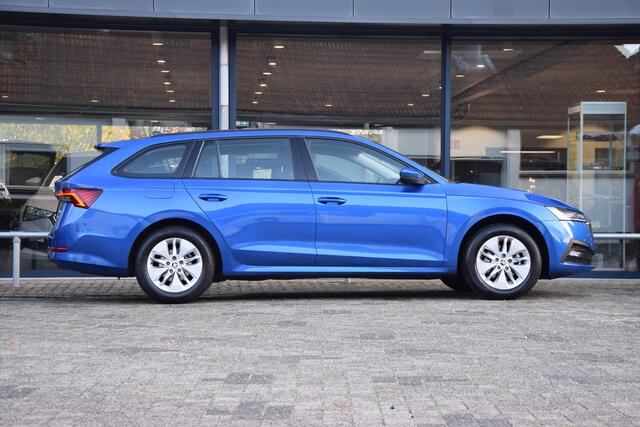 Skoda OCTAVIA Combi 1.0 e-TSI 110PK Business Edition DSG Automaat | Org. NL | BOVAG Garantie | Adaptive Cruise Control | Camera | Apple Carplay/Android Auto | All Season Banden | Virtual Cockpit |