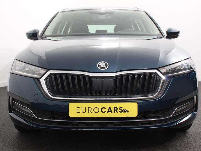 Skoda OCTAVIA Combi 1.0 e-TSI 110pk DSG Style | Navigatie | Apple Carplay/Android Auto| Parkeersensoren | Adaptive Cruise Control | Stoelverwarming | Lane Assist | Attention Assist | Ledverlichting | Afneembare trekhaak | Climatronic | Virtual Cockpit