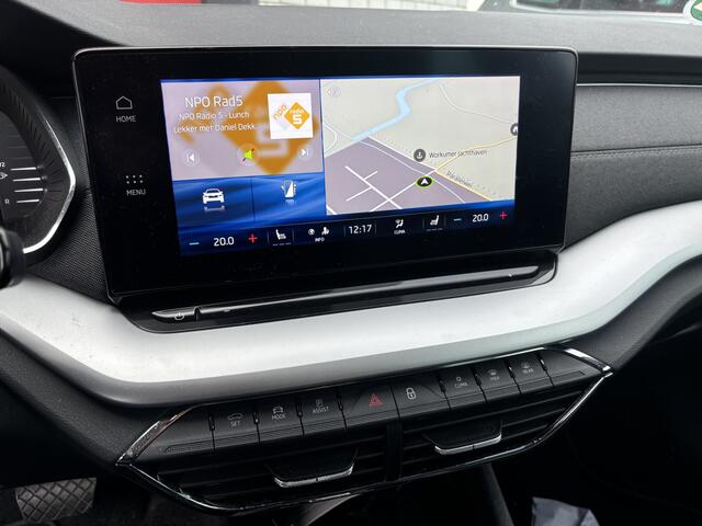 Skoda OCTAVIA Combi 1.0 e-TSI Business Edition Plus AUTOMAAT / LEDER / STOELVERW / CAMERA / KEYLESS / CARPLAY / SFEER / FULL LED / NL-AUTO