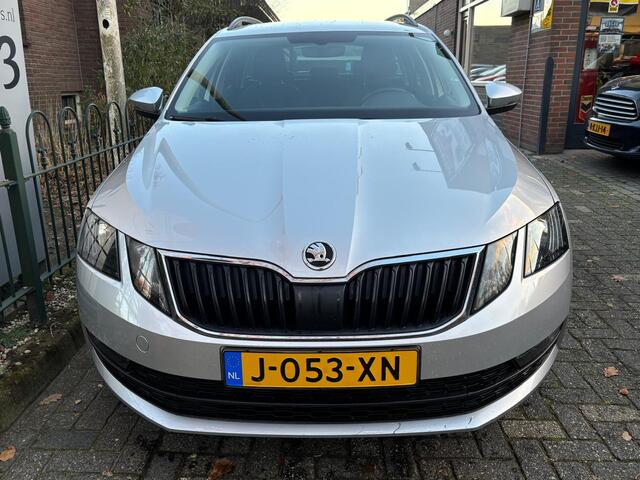 Skoda OCTAVIA Combi 1.0 TSI Greentech Business Edition