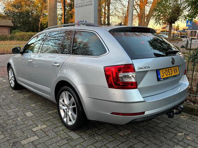 Skoda OCTAVIA Combi 1.0 TSI Greentech Business Edition