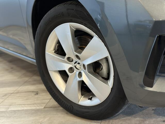 Skoda SCALA 1.0 TSI Ambition Airco | LED | Cruise Control | Trekhaak | 4x elek ramen | Apple Carplay Android Auto | Isofix | NAP |