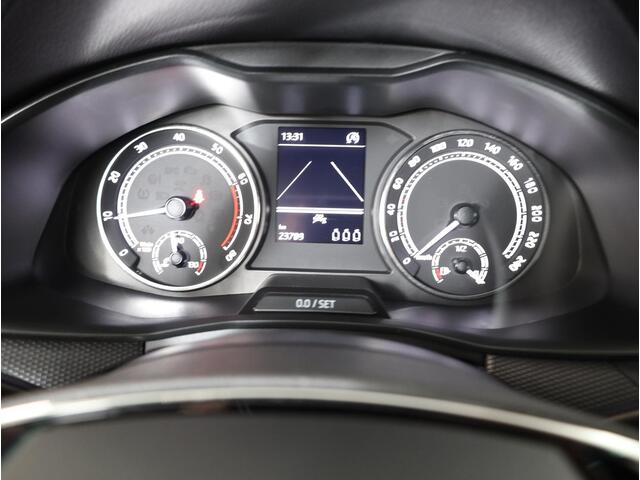 Skoda SCALA 1.0 TSI Ambition 110 PK | Verlengde garantie | Navigatie via App | Parkeersensoren | Privacy glas |