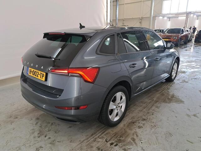 Skoda SCALA 1.5 TSI Sport Business Klapbare Trekhaak | Carplay | Donkere Hemel | Camera | Full Led | Cruise | Bots waarschuwing | NL-Auto | Volledig Onderh.