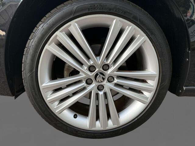 Skoda SCALA 1.0 TSI First Edition | PANO | ELEKTR. TREKHAAK | STOELVERWARMING | LED | 1 JAAR GARANTIE