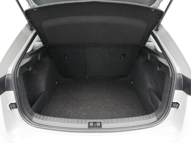 Skoda SCALA 1.0 TSI 115pk Ambition Navi via App Lane assist Cruise Front Assist