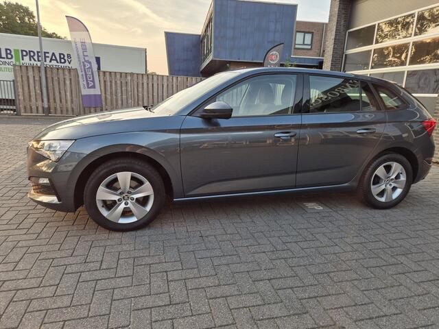 Skoda SCALA 1.0 TSI Ambition app carplay led trekhaak