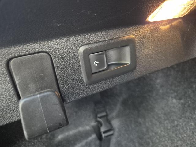 Skoda SCALA 1.0 TSI Ambition app carplay led trekhaak