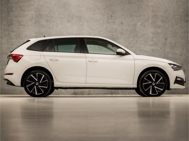 Skoda SCALA 1.0 TSI Sportline (FACELIFT, APPLE CARPLAY, GROOT NAVI, CLIMATE, GETINT GLAS, SPORTSTOELEN, LM VELGEN, CRUISE, PARKEERSENSOREN, DAB+, NIEUWSTAAT)