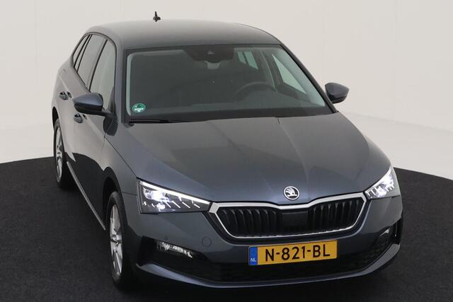 Skoda SCALA 1.0 TSI Business Edition Navigatie / Alcantara / Stoelverwarming / Parkeersensoren / Clima