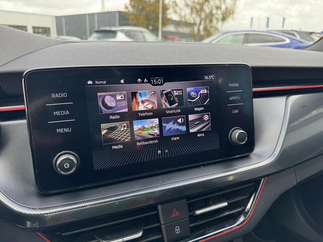 Skoda SCALA 1.5 TSi 150 Pk Automaat Sport Business | Full LED | Panoramadak | Trekhaak| 18 Inch | Sportstoelen | Stoelverwarming | 116.552 Km!!