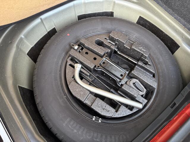 Skoda SCALA 1.0 TSi Sport Business CLIMA/CRUISE/CARPLAY/DAB/PDC/18INCH/TREKHAAK