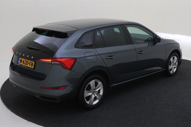 Skoda SCALA 1.0 TSI Sport Business / PANO/ PARK. SENSOREN/ LED/ SMARTLINK/ CLIMA/ GETINT GLAS/ 16" LMV