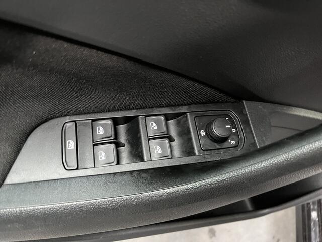 Skoda SCALA 1.5 TSI Monte Carlo / AUTOMAAT/ PANO/ LED/ DIGITAL DASHBOARD/ CRUISE CONTROL/ SMARTLINK/ NAVI/ RIJ-MODI/ PARK. SENSOREN + CAMERA/ STOEL VERWARM./ DAB