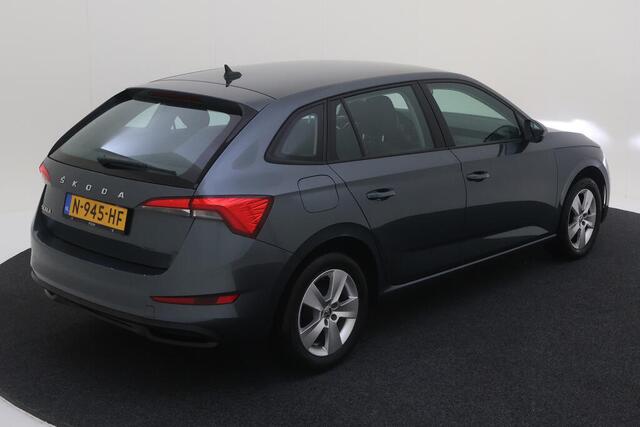 Skoda SCALA 1.0 TSI Ambition / Apple Carplay / Led koplampen / Cruise Control / Verwarmbare Spiegels / 15 Inch