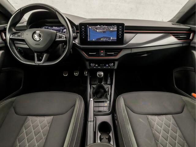 Skoda SCALA 1.0 TSI Sport (PANORAMADAK, VIRTUAL COCKPIT, APPLE CARPLAY, GROOT NAVI, KUIPSTOELEN, CLIMATE, GETINT GLAS, ZWART HEMEL, LED KOPLAMPEN, NIEUWSTAAT)
