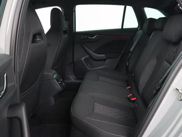 Skoda SCALA 1.0 TSI Sport | Carplay | Sportstoelen | Climate control | Parkeerhulp | Cruise control | Full LED | Bluetooth | DAB