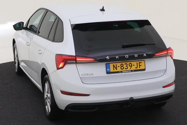 Skoda SCALA 1.0 TSI 110pk Ambition / Trekhaak / Smartlink / Airco / 16" LMV
