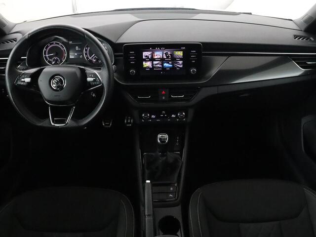 Skoda SCALA 1.0 TSI Sport | Stoelverwarming | Camera | Carplay | Climate control | Full LED | Cruise control | Sportstoelen | Parkeerhulp