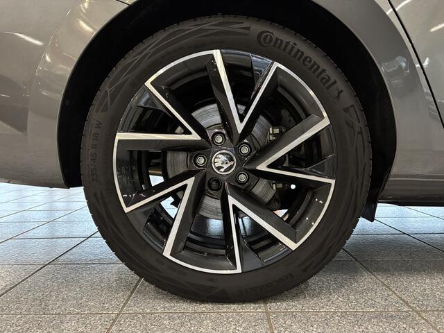 Skoda SUPERB 1.4 TSI iV Sportline Business PanoICarplayICamera