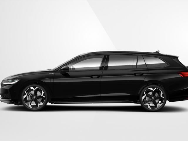 Skoda SUPERB combi Sportline Business 1.5 TSI PHEV 150 kW / 204 PK Co | suite Sportline bekleding | Panorama dak | Trekhaak | 2000,- inruilvoordeel!!