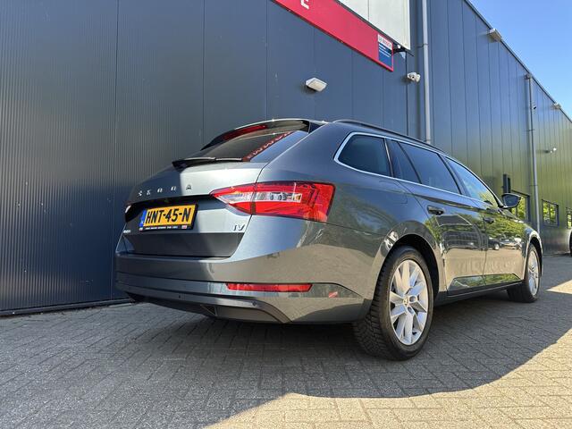 Skoda SUPERB Combi 1.4 TSI iV Sportline Business 156 / 218PK | Trekhaak | Leder | Clima