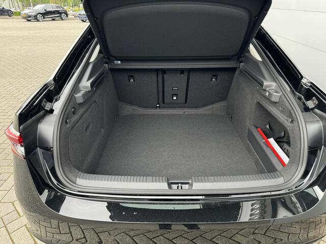 Skoda SUPERB First Edition 1.5 TSI m-HEV 150 pk DSG | Automaat | Navigatie | Adaptieve cruise control | 18'' Lichtmetalen velgen | Camera |