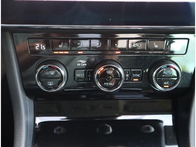 Skoda SUPERB Combi 1.5 TSI ACT Style Business / Panoramadak / 9.000 KM!