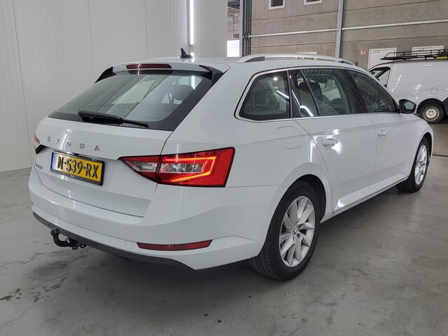Skoda SUPERB Combi 1.5 TSI ACT Business Edition Plus | Verwacht | Trekhaak | Elektrische stoelen | Navi | Camera |