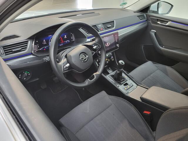 Skoda SUPERB Combi 1.5 TSI ACT Business Edition Plus | Verwacht | Trekhaak | Elektrische stoelen | Navi | Camera |