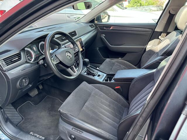 Skoda SUPERB Combi 1.5 TSI ACT Business Edition AUTOMAAT / PANORAMADAK / FULL LED / CAMERA / KEYLESS / ALCANTARA / CARPLAY / CRUISE / NL-AUTO